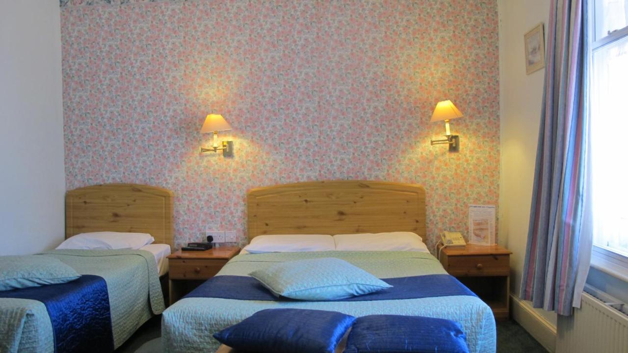 River Hotel Oxford Bagian luar foto