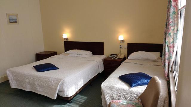 River Hotel Oxford Bagian luar foto